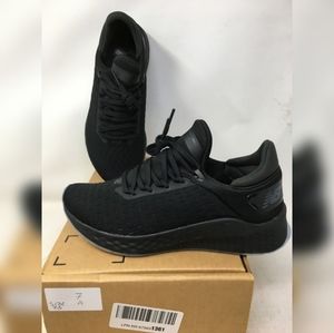 New Balance Fresh Foam Lazr V2 Hypoknit | Triple Black | Size 7.5